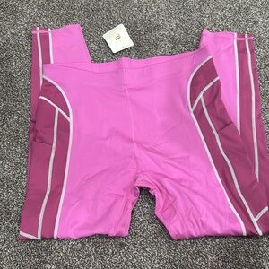 High waisteded pocket motion 365 7/8